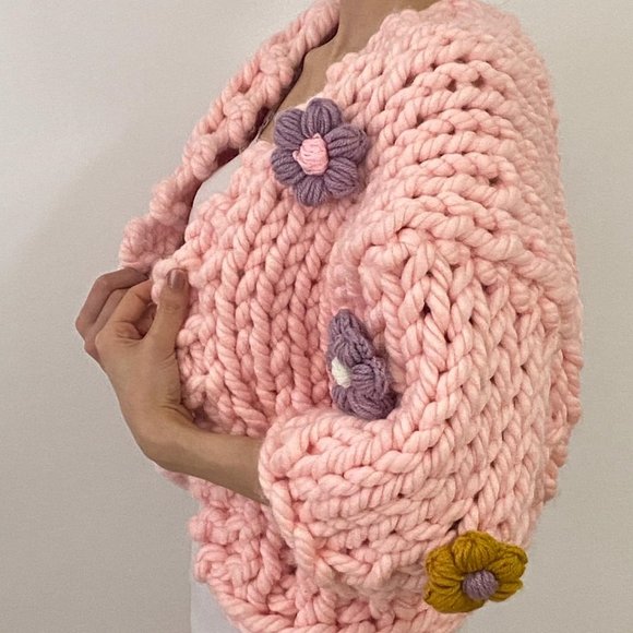 Cardigan Hand-Knitted Pink Crop Top Gift for her - Picture 7 of 7